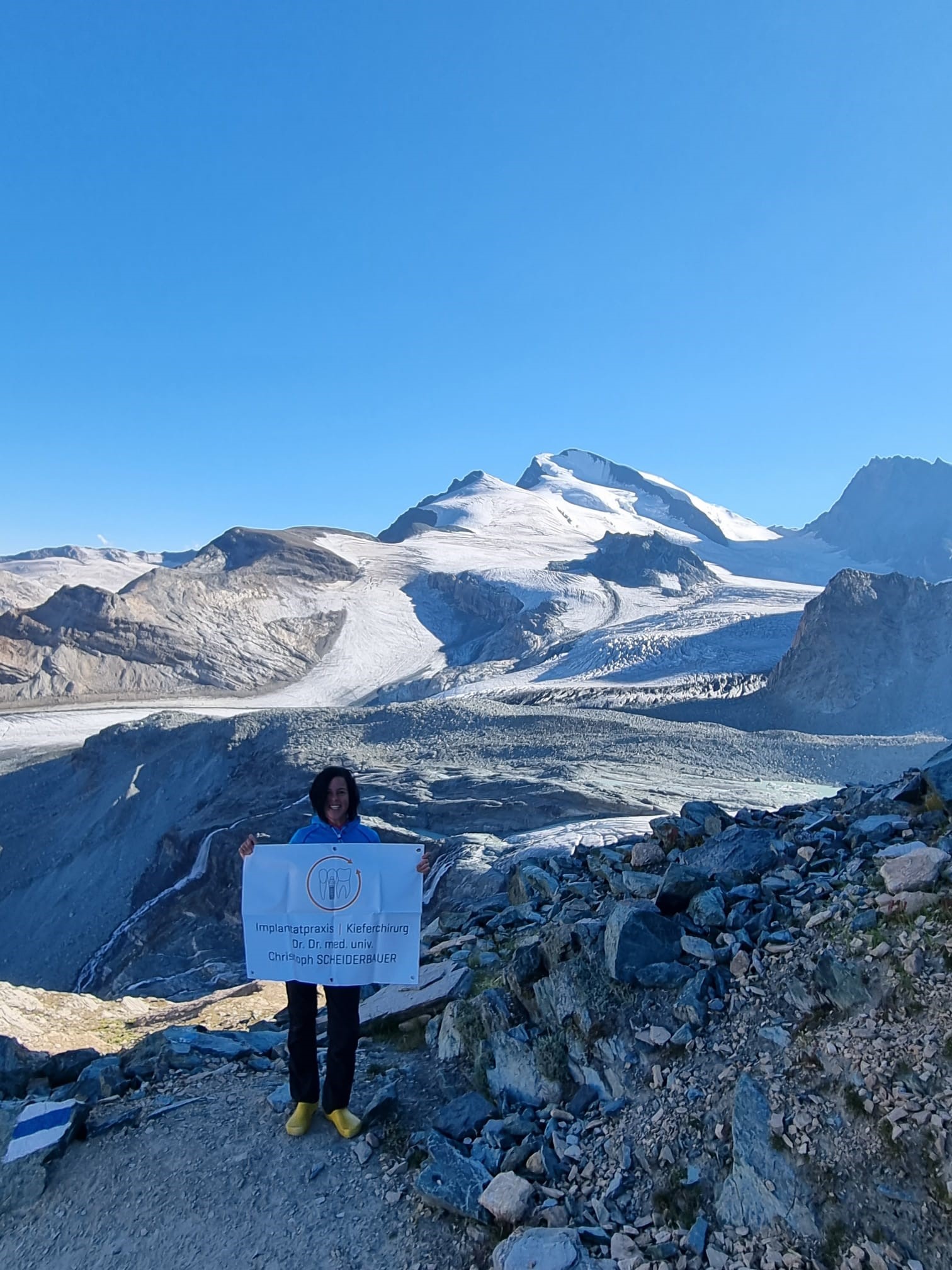 Britaniahütte nach dem Allalinhorn 4065 m